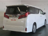 走りに拘りながら収納力も持ち合わせたお車です。荷物を載せて軽快なドライブを楽しめますよ♪