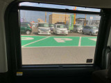 両側サンシェード付き♪休憩中や車中泊の際に外からの視線を遮ることができます♪