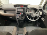 見通しのよいすっきりとした視界で、誰でも運転しやすいです。運転のしやすさは疲れにくさにも繋がりますよ♪