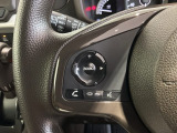 ステアリングにオーディオ操作スイッチが付いています。オーディオ画面に直接タッチしなくても操作が出来ますので、運転に集中できます。