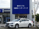 SUBARU 認定U-Car、SUBARU 認定U-Car Premiumは2年間、SUBARU Value Choiceは1年間、走行距離無制限のSUBARUあんしん保証が付きます。万一の故障の際は、全国のスバルディーラーで無料修理が受けられます!