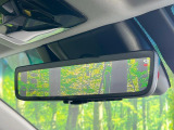 【デジタルインナーミラー】後席の大きな荷物や同乗者で後方が確認しづらい時でも安心!カメラが撮影した車両後方の映像をルームミラー内に表示。クリアな視界で状況の確認が可能です!