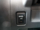 運転席はシートヒーター装備で温かい♪