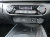 オートエアコンですので、車内を快適な空間に出来ます♪