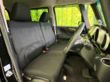 運転席シート廻りは使用感も少なく、良好な状態となっています。丁寧に使われていたことがよくわかりますね。