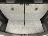 リアのゲートを空けると大きなラゲッジスペースが広がります。