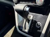 【 シフト 】スムーズなシフトチェンジで快適にお車を操縦していただけます!