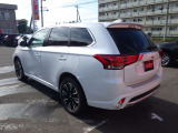 ■車両入庫時品質チェック100項目以上!外装や内装、下回りなど品質判定、高速道路での試乗走行を行い当社規定をクリアした当店お薦め車両のみ展示を徹底しています。