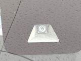 【エマージェンシーブレーキ】走行中に前方の車両等を認識し、衝突しそうな時は警報とブレーキで衝突回避と被害軽減をアシスト。より安全にドライブをお楽しみいただけます。