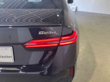 リアランプ 立体的な造形としてBMWらしい個性的なリアビューを明確化しました。