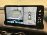 全方位モニターがついています! 車の周囲を360&deg;安全確認できるので、普段の駐車はもちろんの事、縦列駐車や幅寄せの際にも活躍してくれますよ。