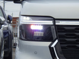 ★LEDヘッドライト搭載★ 白っぽく光る明るく省電力なLEDライト!先進的な白い輝きでフロントフェースを引き締めます☆