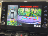 【パノラミックビューモニター】専用のカメラにより、上から見下ろしたような視点で360度クルマの周囲を確認することができます☆死角部分も確認しやすく、狭い場所での切り返しや駐車もスムーズに行えます。
