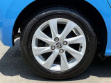 タイヤサイズは185/60R15!純正アルミホイール装着です!