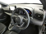 視界も広々で見晴らしの良い運転しやすいコックピットです。