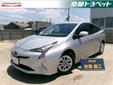 シルバーメタリックのプリウス入荷しました。 街中でプリウスをよく見掛けられると思います。選ばれる理由は、やっぱり燃費!!家計に優しいプリウスをぜひお店でご覧くださいませ♪