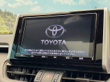 【純正9型ナビ】人気の純正ナビを装備しております。ナビの使いやすさはもちろん、オーディオ機能も充実!キャンプや旅行はもちろん、通勤や買い物など普段のドライブも楽しくなるはず♪