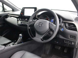 運転席廻りです。
