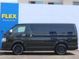大変便利な両側スライドドア付き!!乗り降りや荷物の出し入れも楽々できちゃいます♪