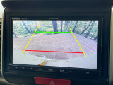 【バックカメラ】駐車時に後方がリアルタイム映像で確認できます。大型商業施設や立体駐車場での駐車時や、夜間のバック時に大活躍!運転スキルに関わらず、今や必須となった装備のひとつです!