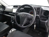 運転席廻りです。