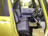 フィット性も良く、楽な運転姿勢を保てます。