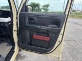 運転席からラクラク操作できます。