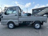 当店は、新車〜登録済未使用車、お買い得軽自動車まで、多数在庫しております♪軽自動車の事なら全て当店にお任せください!目玉車両もございますので、ぜひ一度軽ワールドへお越しくださいませ!