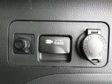 【100V電源】レジャーや緊急時にあると便利な100V電源が装備されています。※最大1500Wまでのご利用となります。