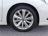 SUBARU認定U-Carは、全車12ヶ月点検、車検などの法定点検を実施。スバル専門メカニックが確かな技術で最大88項目にわたりチェックしており品質、安心を支えます!