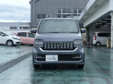 LEDヘッドライト装着車なので、夜間走行も明るく安全な走行をサポートいたします