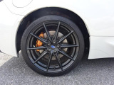 SUBARU認定U-Carは、全車12ヶ月点検、車検などの法定点検を実施。スバル専門メカニックが確かな技術で最大88項目にわたりチェックしており品質、安心を支えます!