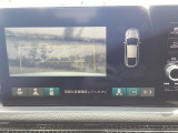 カラービジョンとガイドラインで見やすいバックモニターと障害物センサーで車庫入れも楽ちんです♪