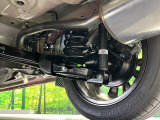 お車を安心してお乗りいただく為には、足回りの定期点検が欠かせません。サービスサポート(有償保証)では無料点検もご提供しており、安心のカーライフをお過ごしいただけるサポート体制が整っています。