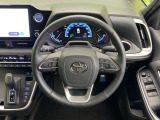 【純正革巻きステアリング】上質な革を使用することで、手にしっかり馴染みとても運転しやすいハンドルです♪