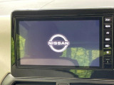 【純正9型ナビ】人気の純正ナビを装備しております。ナビの使いやすさはもちろん、オーディオ機能も充実!キャンプや旅行はもちろん、通勤や買い物など普段のドライブも楽しくなるはず♪