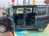 当店では、自社で仕入れした厳選車両を、多数展示しております。リーズナブルなお車を多数在庫しております。掘り出し物を探しにいらしてください。