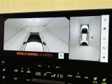 【パノラミックビューモニター】車を真上から見た状態をナビに映し出し、駐車時などをサポート☆クルマの斜め後ろなど、目が届きにくい箇所も確認できるため、いち早く障害物に気が付くことができます!