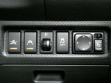 走行車線を逸脱しそうな場合、メーター内ディスプレイへの警告表示と、ブザーで注意喚起してくれる!!LDW(車線逸脱警報)が付いてます。