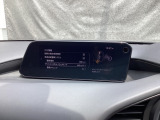 ブラインド・スポット・モニタリング (BSM) は、自車の後方から接近する車両の存在を知らせることにより、車線変更時の後方確認を支援するシステムです。