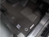 ◆視界広々で非常に運転しやすくロングドライブでも疲れを感じさせないすっきりとまとまったインパネ周りです。