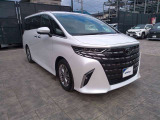 広々とした車内空間に優れた燃費性能。更にデザインも上質で人気のお車です!