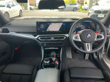 スポーティーな室内もM3の魅力です!