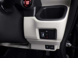 見方が分からないときは、どんなことでも中古車選びのプロであるスタッフにおたずねください。