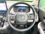 【純正革巻きステアリング】上質な革を使用することで、手にしっかり馴染みとても運転しやすいハンドルです♪