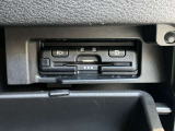 ETC車載器付きです♪高速道路をスイスイと通過!で、キャシュレス!クルマは料金所をノンストップで通過することができます☆