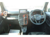 すっきりとした運転席回り☆