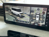 車の周囲を360度ぐるっと見渡せるので、安心して発信できますね。