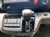 シンプルで使いやすいシフトノブ