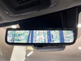 【デジタルインナーミラー】後席の大きな荷物や同乗者で後方が確認しづらい時でも安心!カメラが撮影した車両後方の映像をルームミラー内に表示。クリアな視界で状況の確認が可能です!
